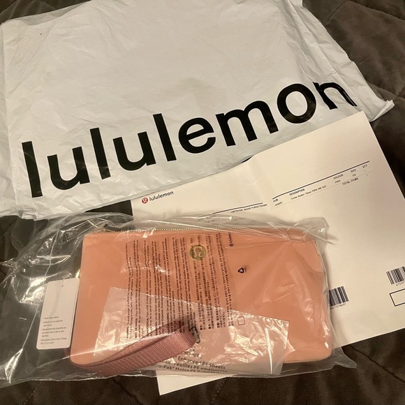 •Lululemon• Curved Velour Wristlet Pink Pastel LIMITED EDITION- GOLD Hardware - Picture 9 of 16